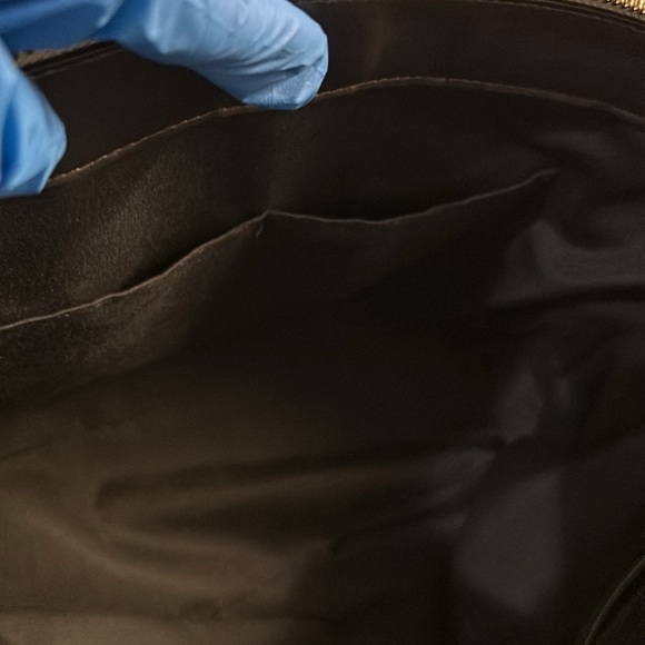 EUC- Coach Leather Pebble Tote. - Picture 8 of 14